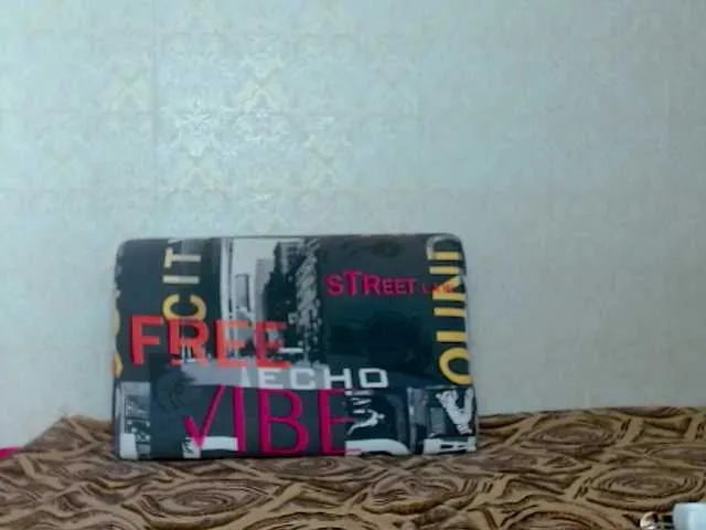 Aliiicestone from BongaCams