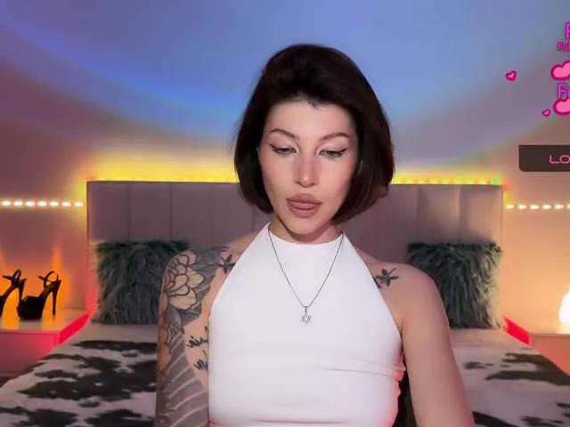 AllweNEEDisLOVE from BongaCams