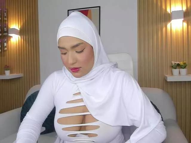 Alma-avad from BongaCams