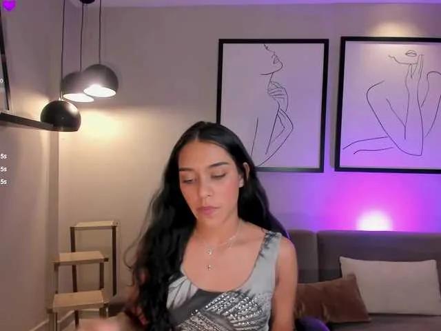 AmaliaCruss from BongaCams