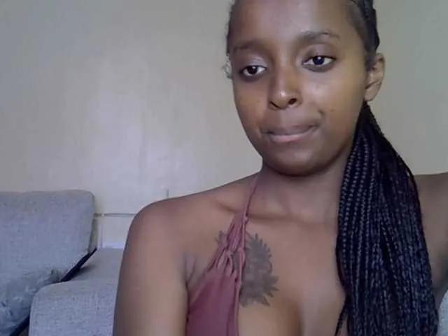 Amarianah from BongaCams