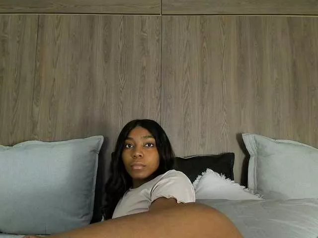 Anaisbeily from BongaCams