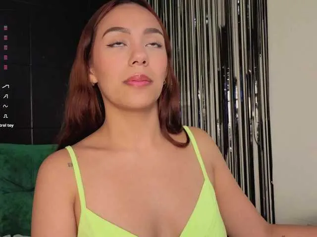 Arianne-ferrer from BongaCams