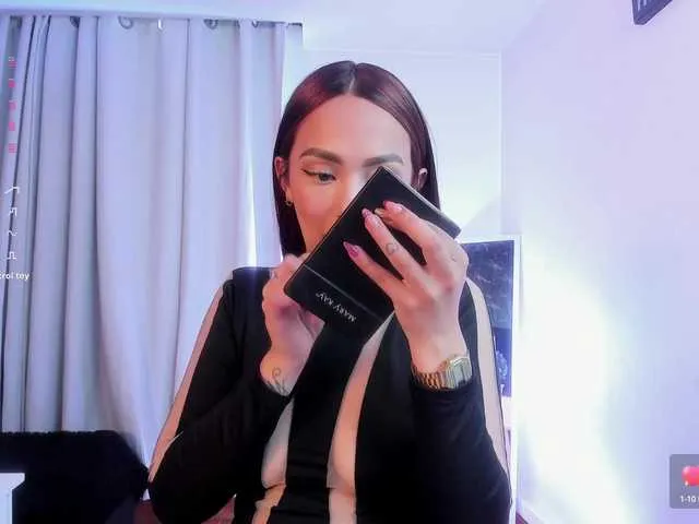 Arianne-ferrer from BongaCams