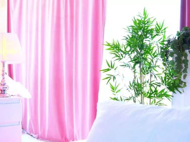 ArtTeasee from BongaCams