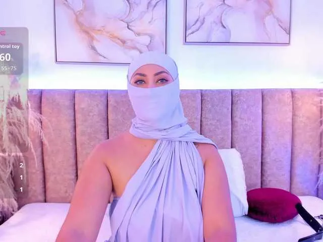 Azzaa0 from BongaCams