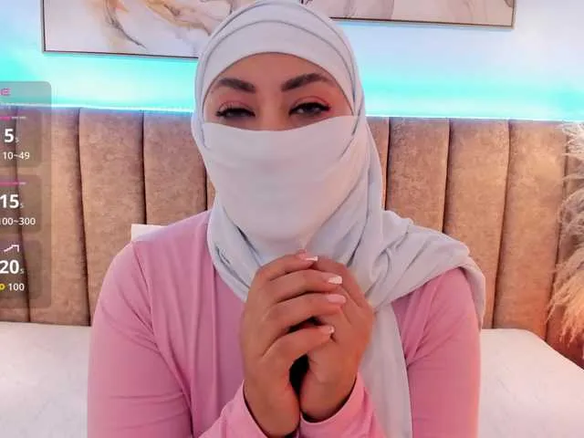 Azzaa0 from BongaCams