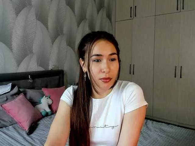 Bambiiiii from BongaCams