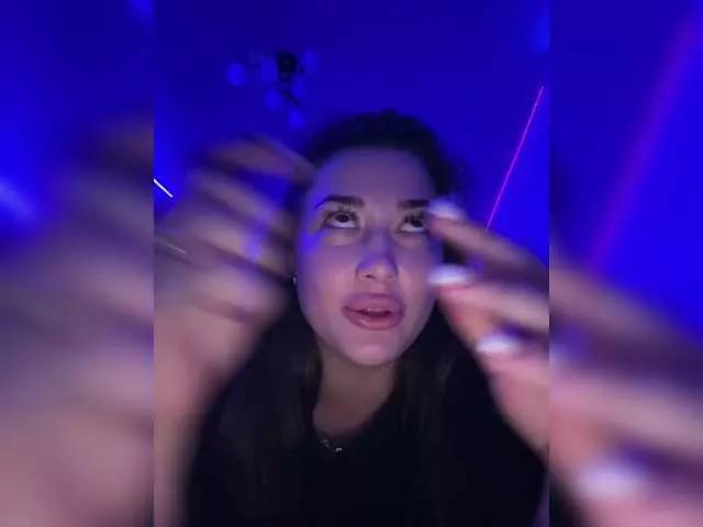 BettyBoom13 from BongaCams