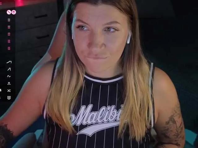 BloomBambi from BongaCams