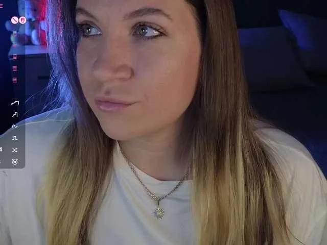 BloomBambi from BongaCams