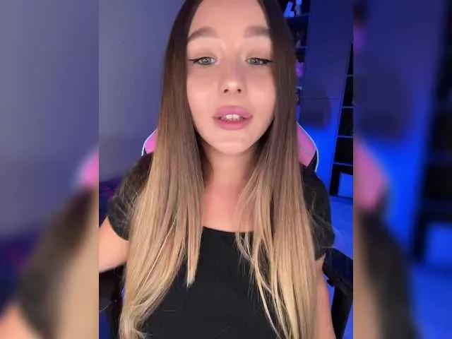 BloomJuliette from BongaCams
