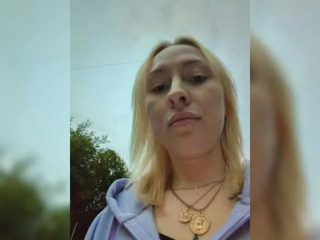 Bobby-MiMi from BongaCams