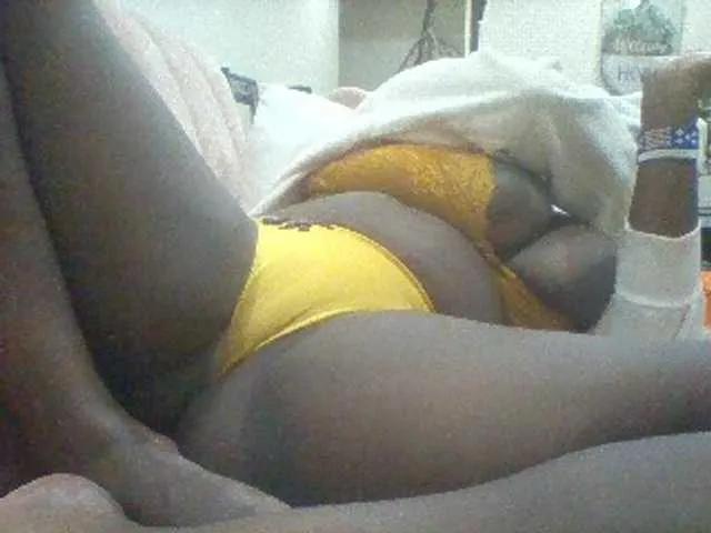 BoobieQueen from BongaCams