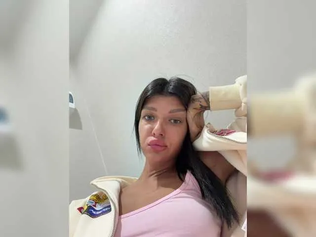 Chicanogirl from BongaCams