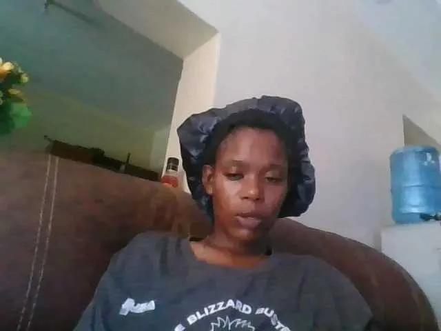 Cocolau from BongaCams