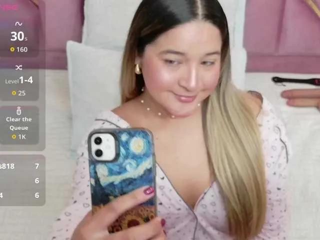 Collegepawglovedaddy from BongaCams