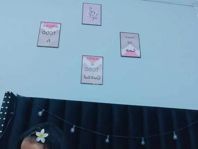 Colombiamommy from BongaCams