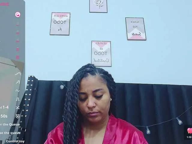 Colombiamommy from BongaCams