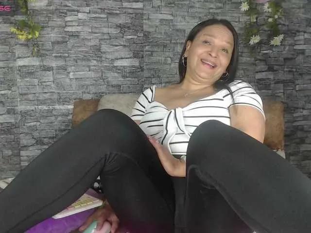 Danna-Paolaa from BongaCams