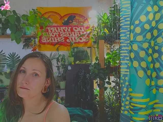 DeadButterfly from BongaCams
