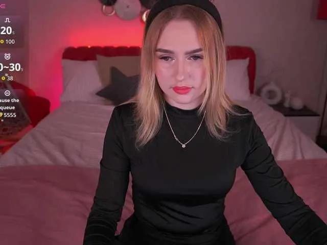 DivineJass from BongaCams
