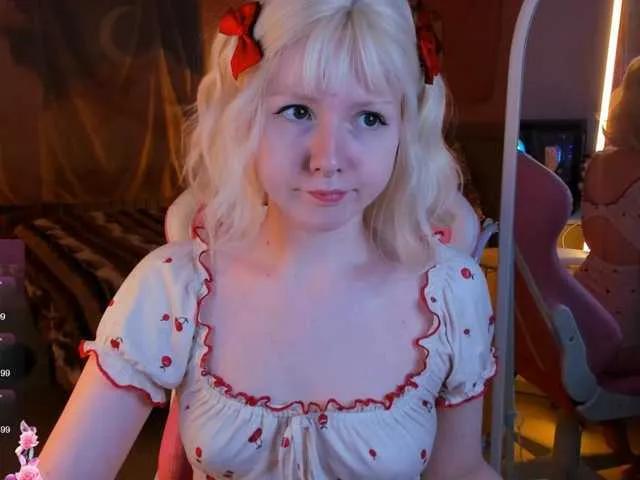 DollRose from BongaCams