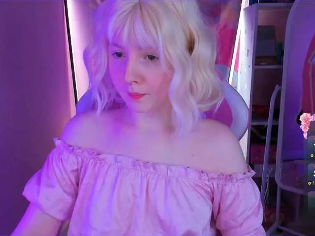 DollRose from BongaCams