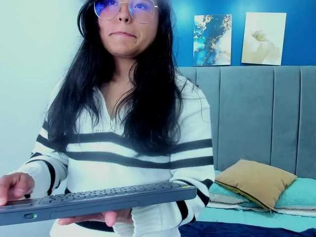 DollyWood- from BongaCams