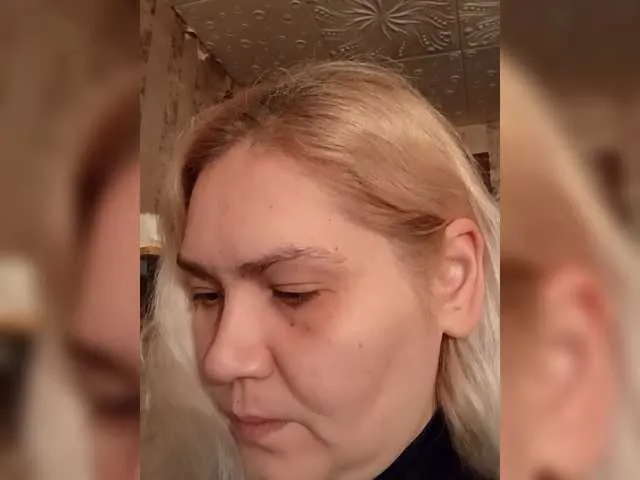 Eileen-Milly from BongaCams