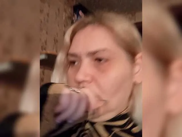 Eileen-Milly from BongaCams