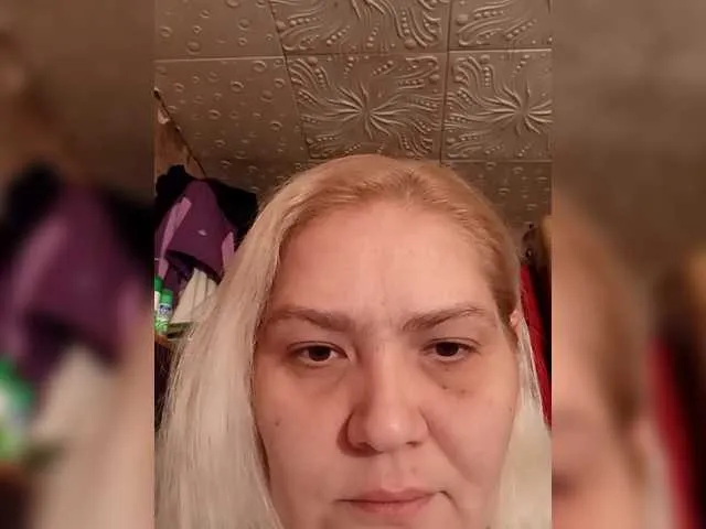 Eileen-Milly from BongaCams