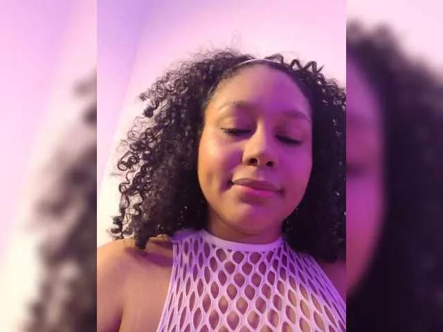 Electric-bae from BongaCams