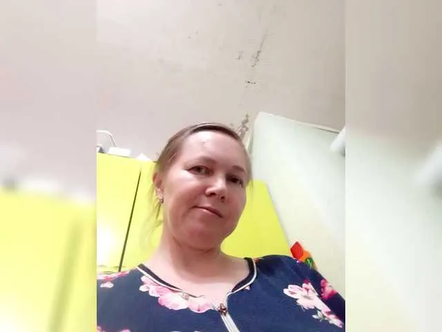 Elena565-1 from BongaCams