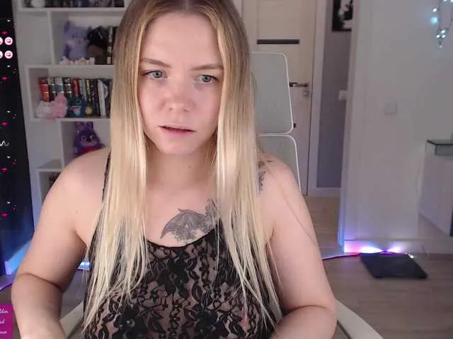 EmmaBryan from BongaCams