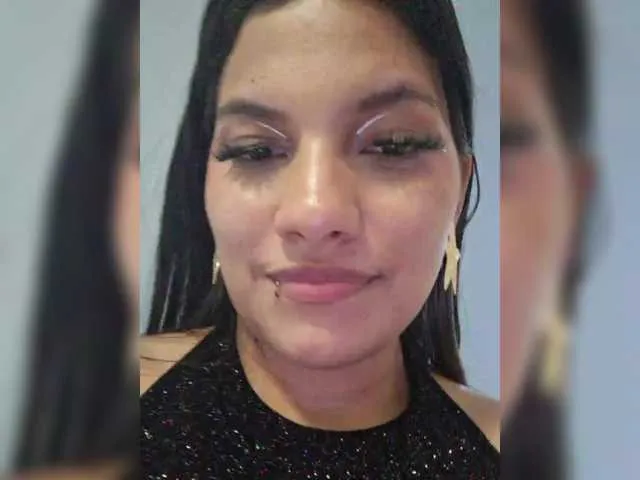 EmmaSanches from BongaCams