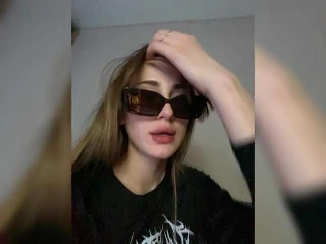 Eooursave from BongaCams