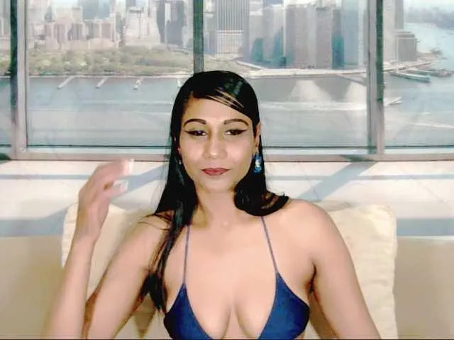 ErroticStarr from BongaCams