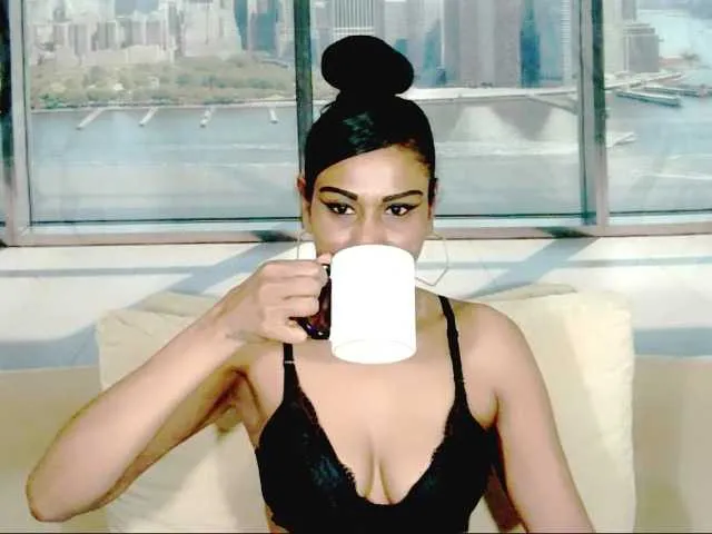 ErroticStarr from BongaCams