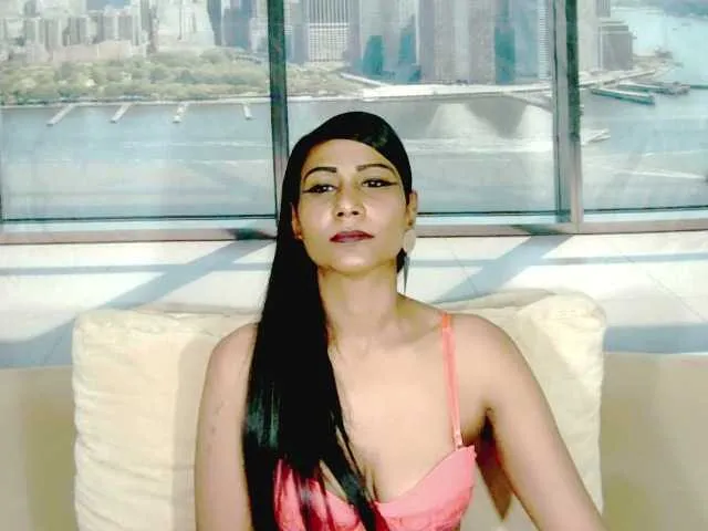 ErroticStarr from BongaCams