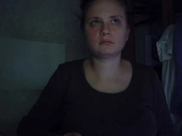 Esterjohns from BongaCams