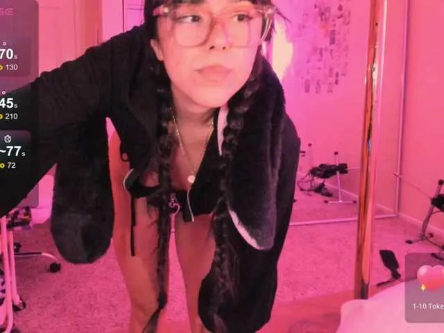 EveeLuna from BongaCams