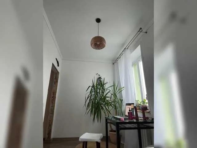 Evelonelfi from BongaCams