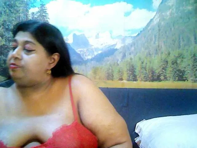 Indianhoney from BongaCams