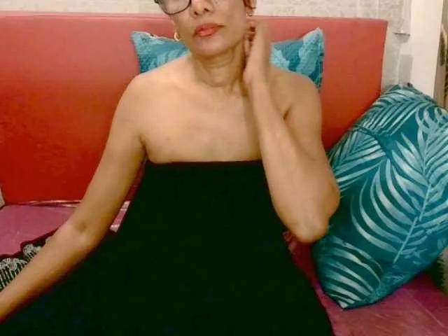 IndianpreetiXXX from BongaCams
