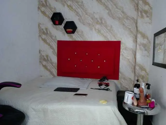 Issa-love from BongaCams