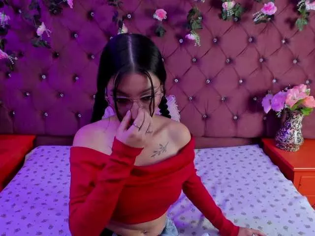 Kattyqueenn from BongaCams