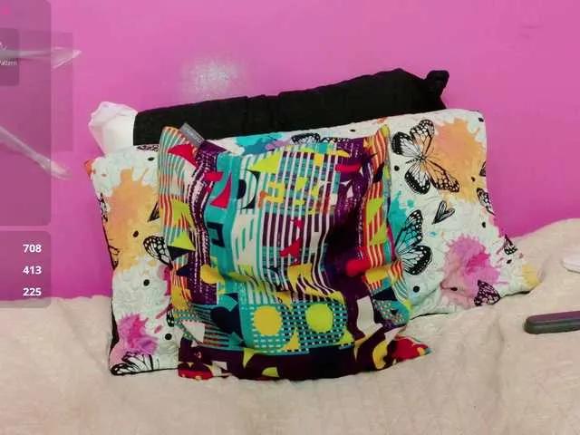 Kinkyhousewifee from BongaCams