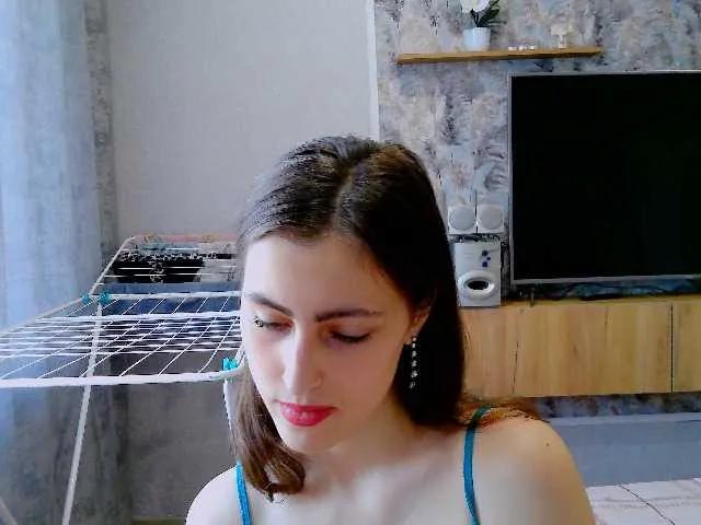 Kiska-kira from BongaCams