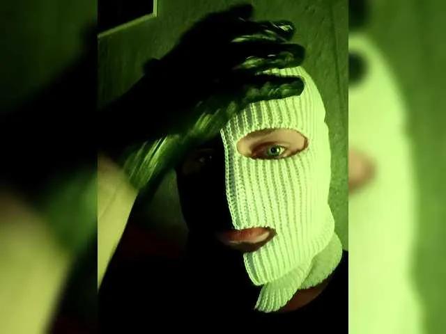 Kiss-Kissaa from BongaCams